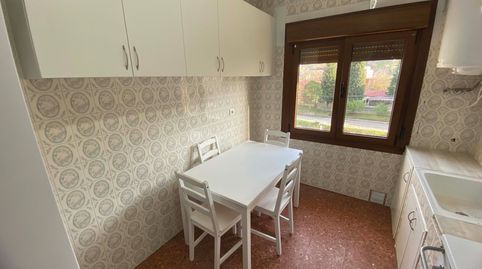 Foto 4 de Piso en venta en Cuesta Poladura, San Martín del Rey Aurelio, Asturias