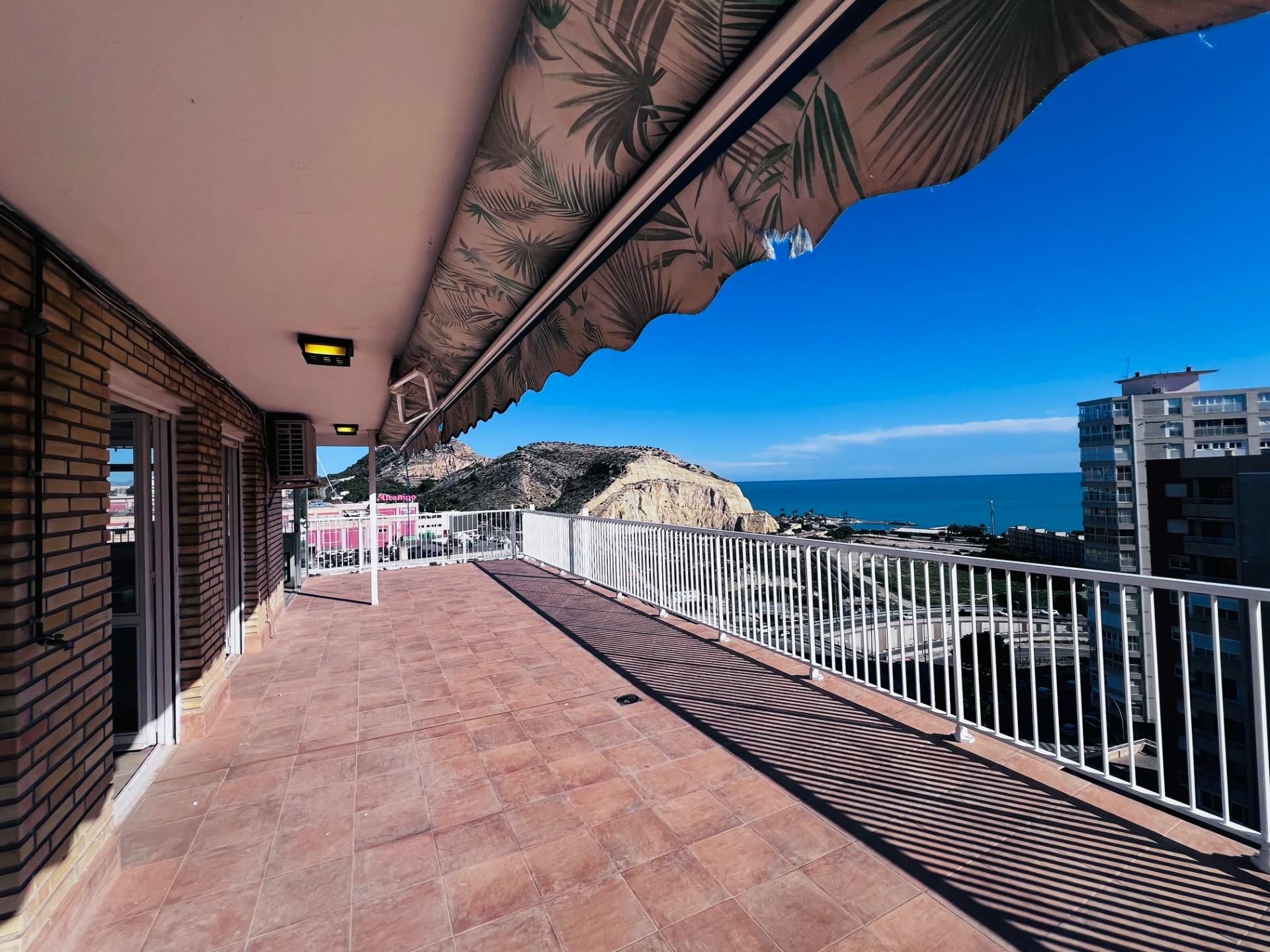 Terrassa de Àtic en venda en Alicante / Alacant amb Aire condicionat, Terrassa i Balcó