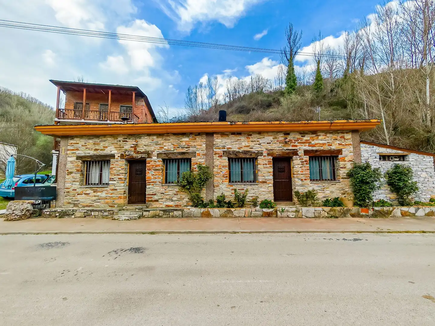 Vista exterior de Casa o xalet en venda en Vega de Valcarce