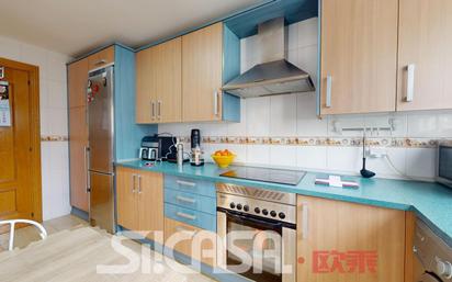 Kitchen of Single-family semi-detached for sale in Illescas  with Storage room and Community pool