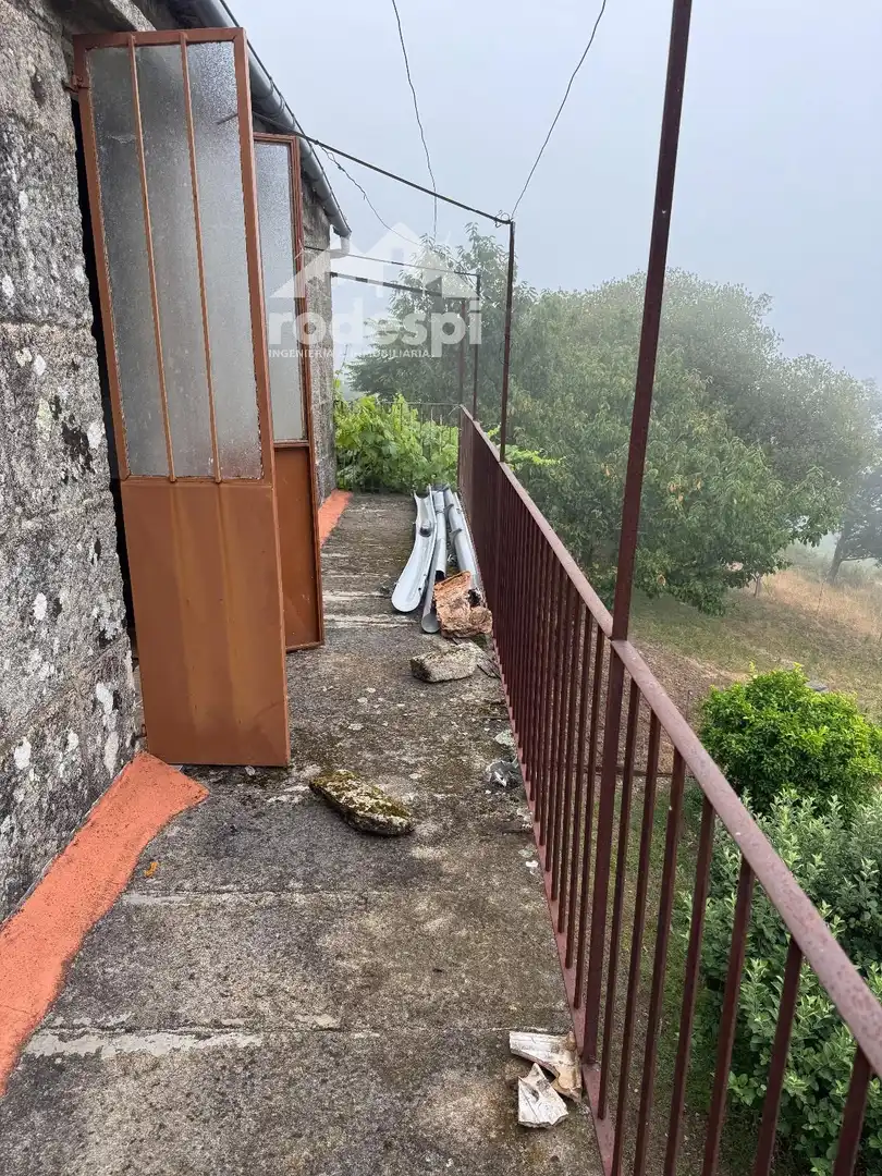Balcony of Houses for sale in Melón