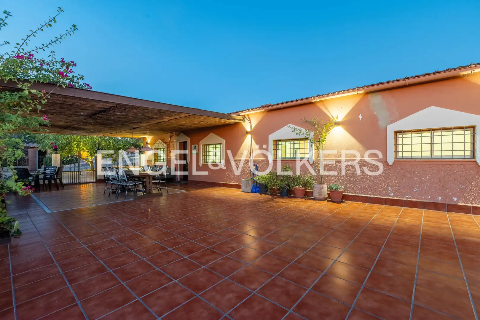 Terrace of Country homes for sale in Calañas, Huelva