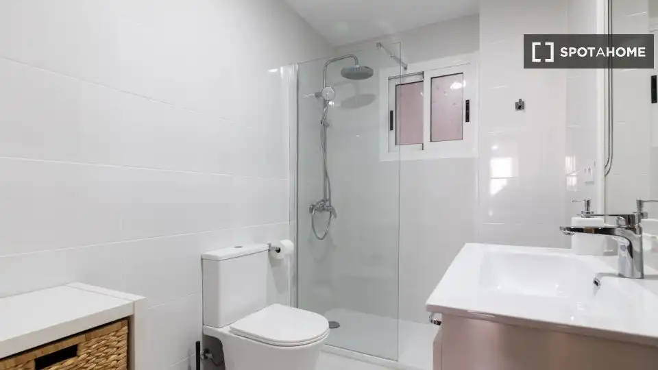 Room in Russafa