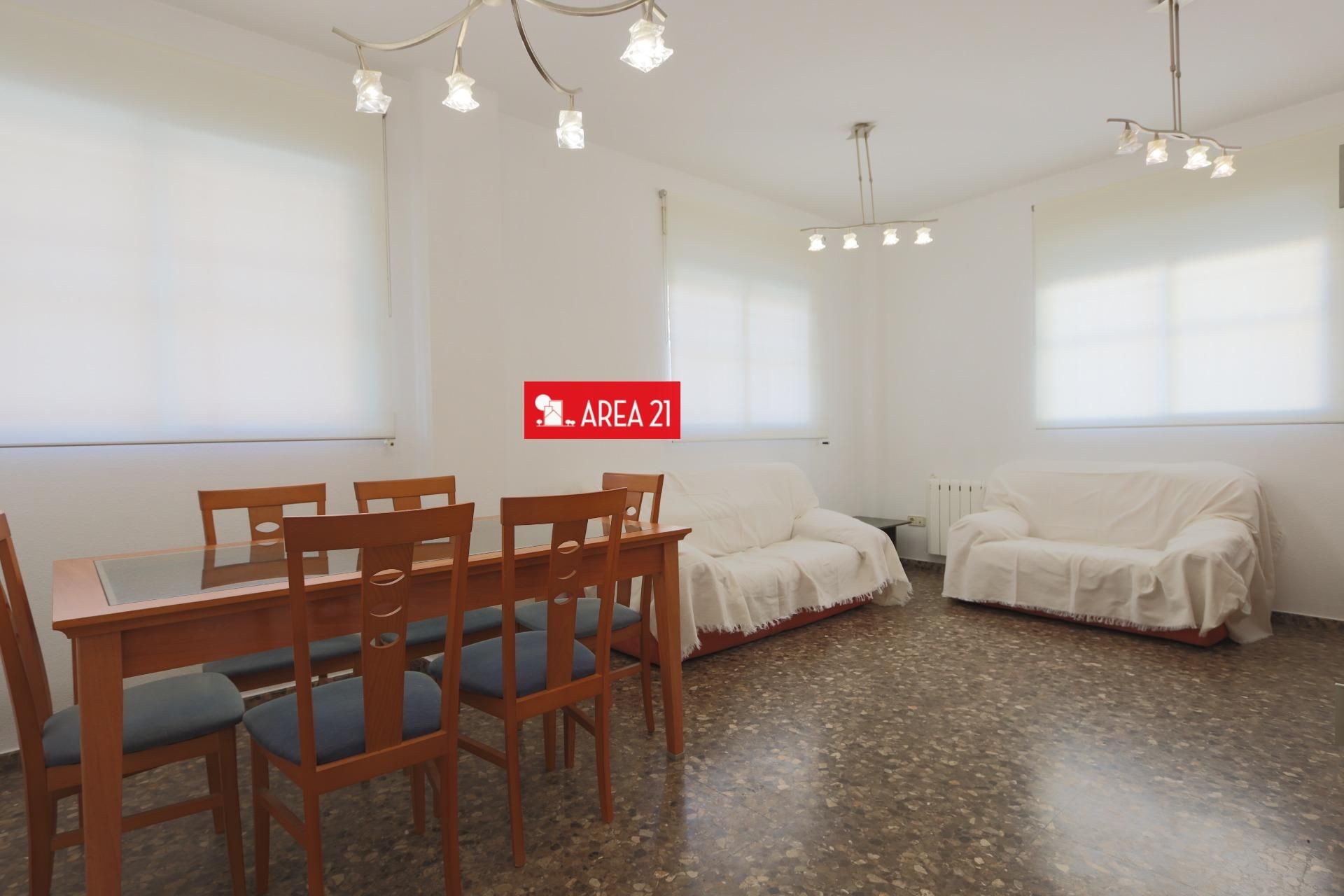 Flat for sale in La Pobla de Vallbona  with Storage room