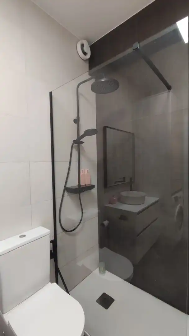 Bathroom of Flat for rent in A Coruña Capital 