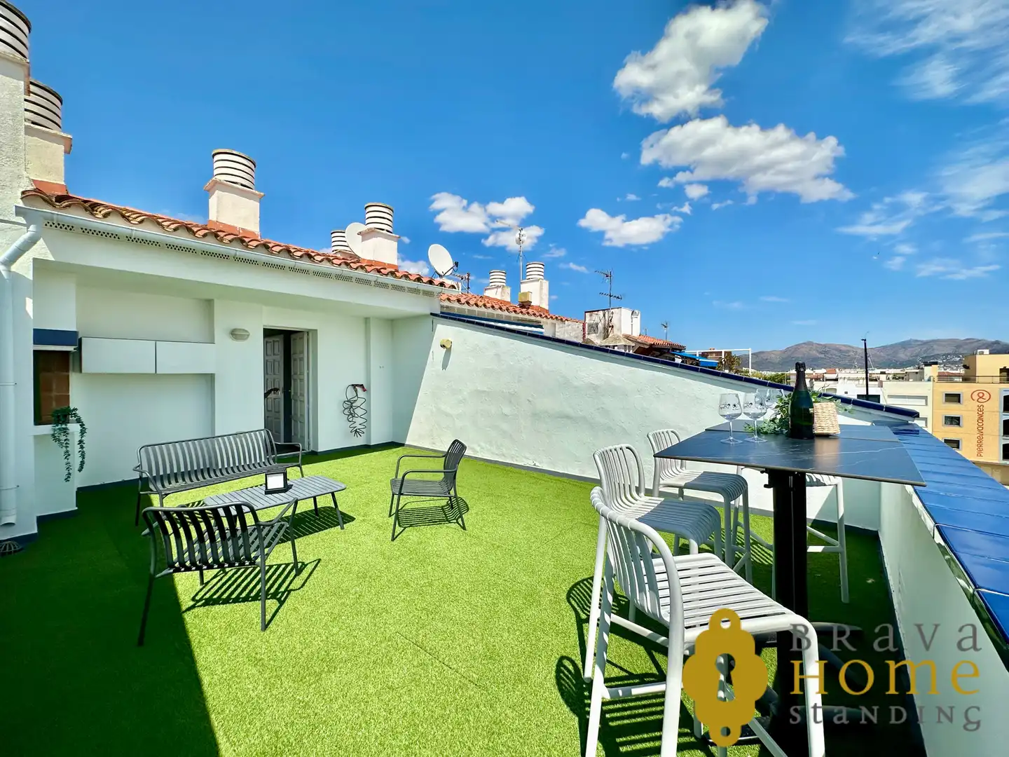 Terrasse von Dachboden zum Verkauf in Empuriabrava mit Klimaanlage, Terrasse und Möbliert