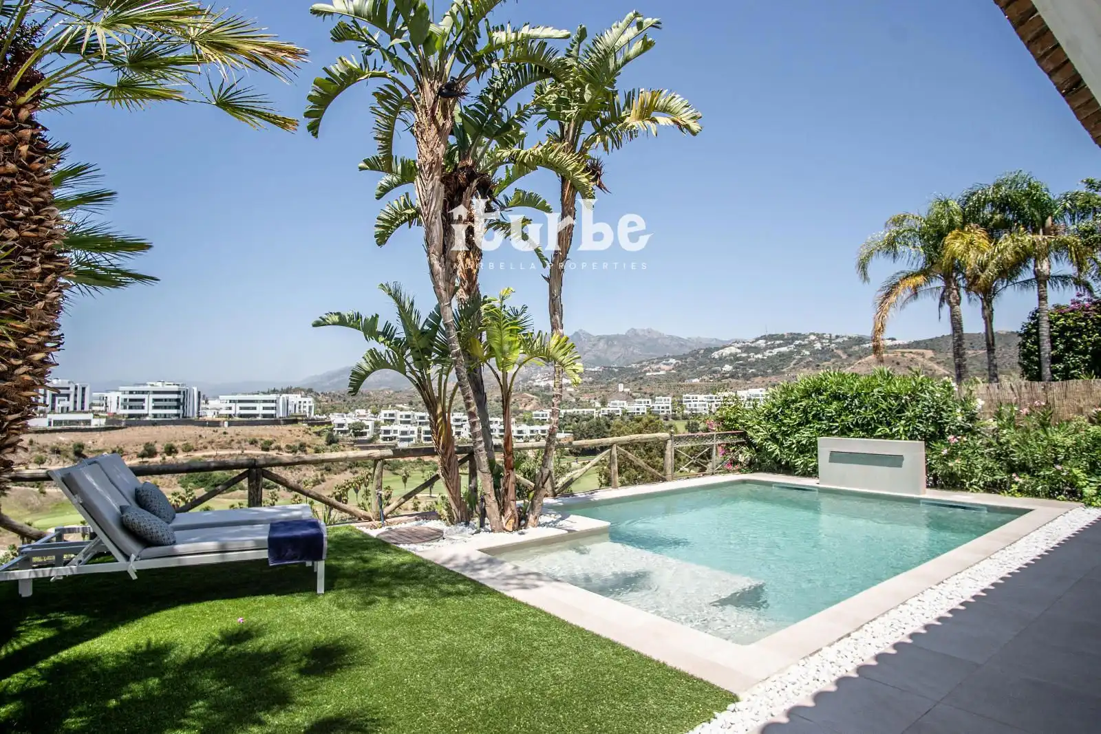 Houses for rent in Eagle-Santa Clara Golf, 14, Alto de los Monteros