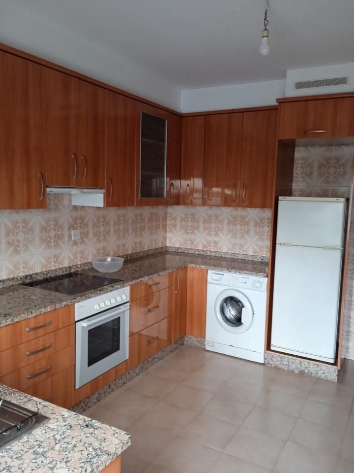 Cuina de Pis en venda en Santiago de Compostela  amb Calefacció i Terrassa