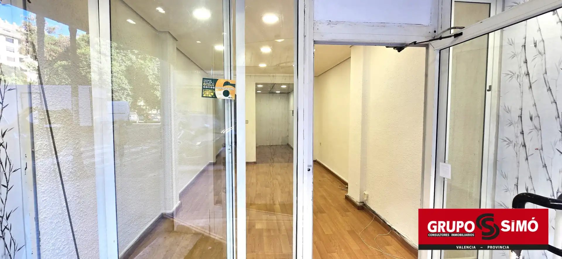 Local comercial en venda a Carrer de Jerónima Galés 29