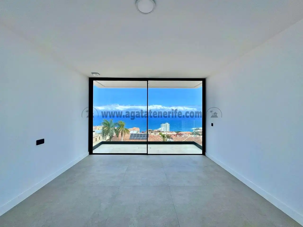 Exterior view of Houses for sale in Los Realejos  with Terrace, Swimming Pool and Balcony