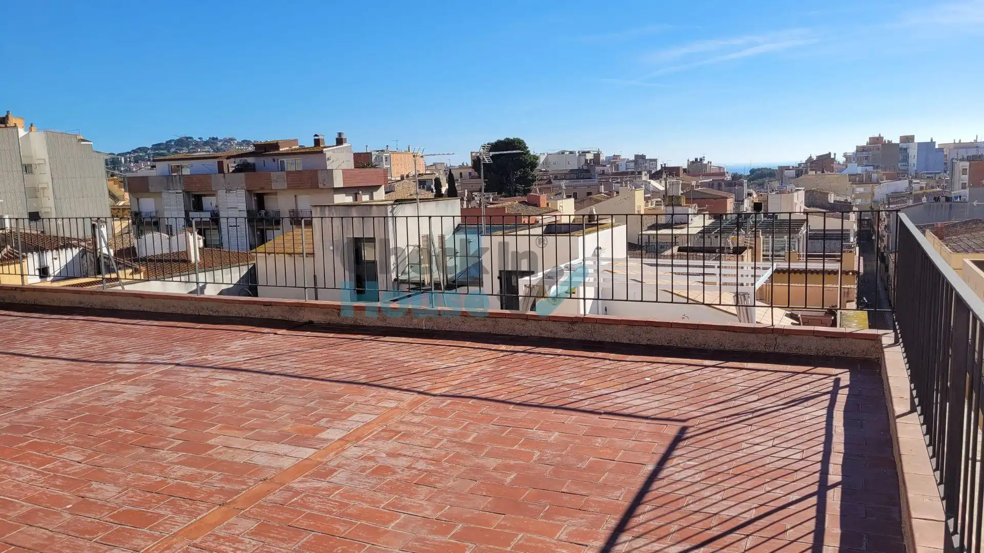 Wohnungen zur Miete in Carrer de l'Algavira, Eixample
