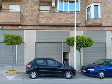 Local comercial en venda a Crevillent