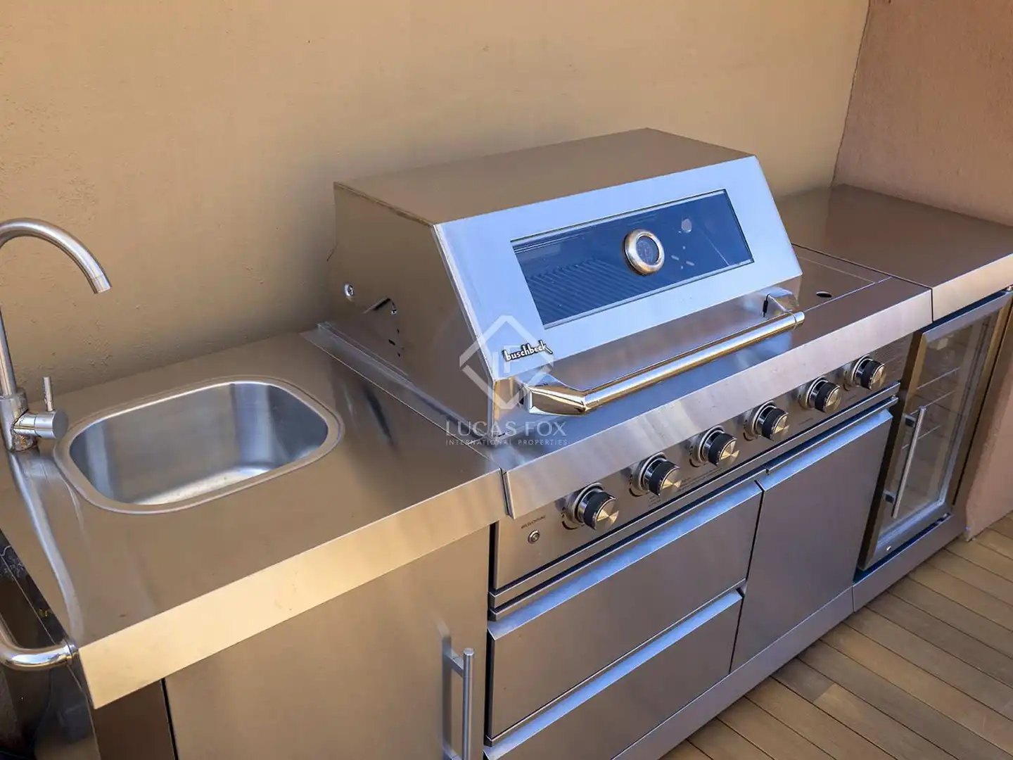 Küche von Wohnung zum Verkauf in Barcelona mit Klimaanlage, Heizung und Parkett