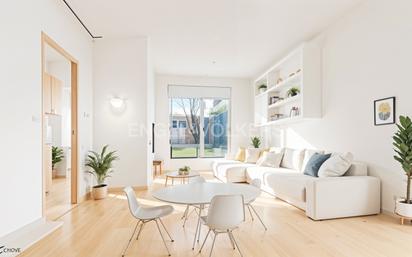 Sala d'estar de Apartament en venda en Sant Cugat del Vallès amb Aire condicionat i Terrassa