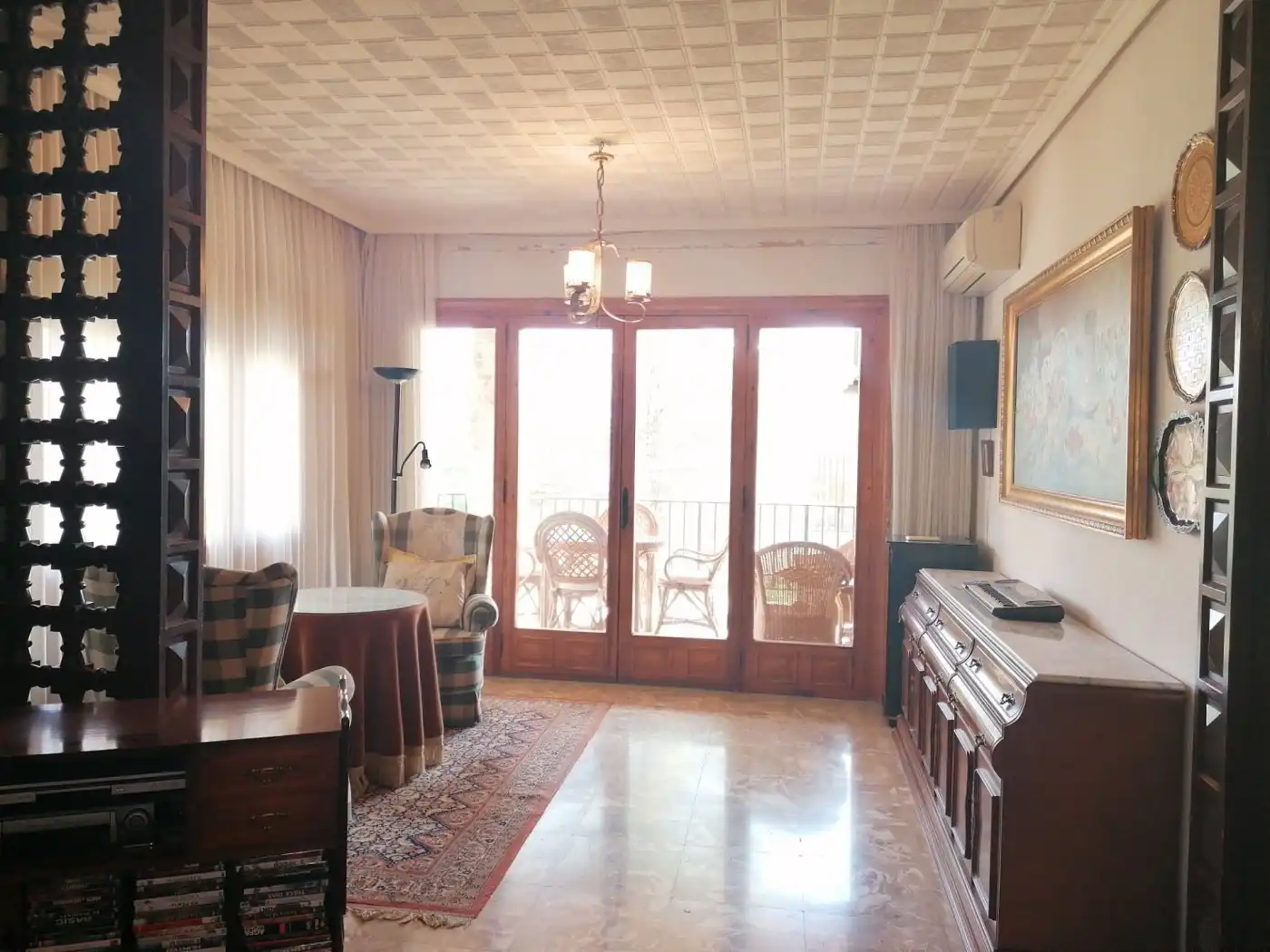 Sala d'estar de Casa o xalet en venda en Ocaña amb Calefacció, Jardí privat i Terrassa