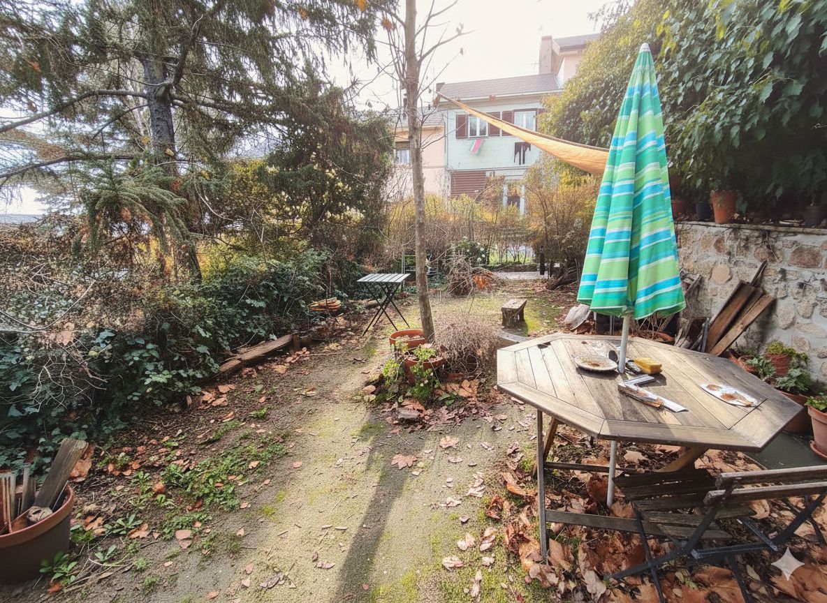 Jardín de Casa adosada en venta en San Lorenzo de El Escorial con Calefacción y Jardín privado