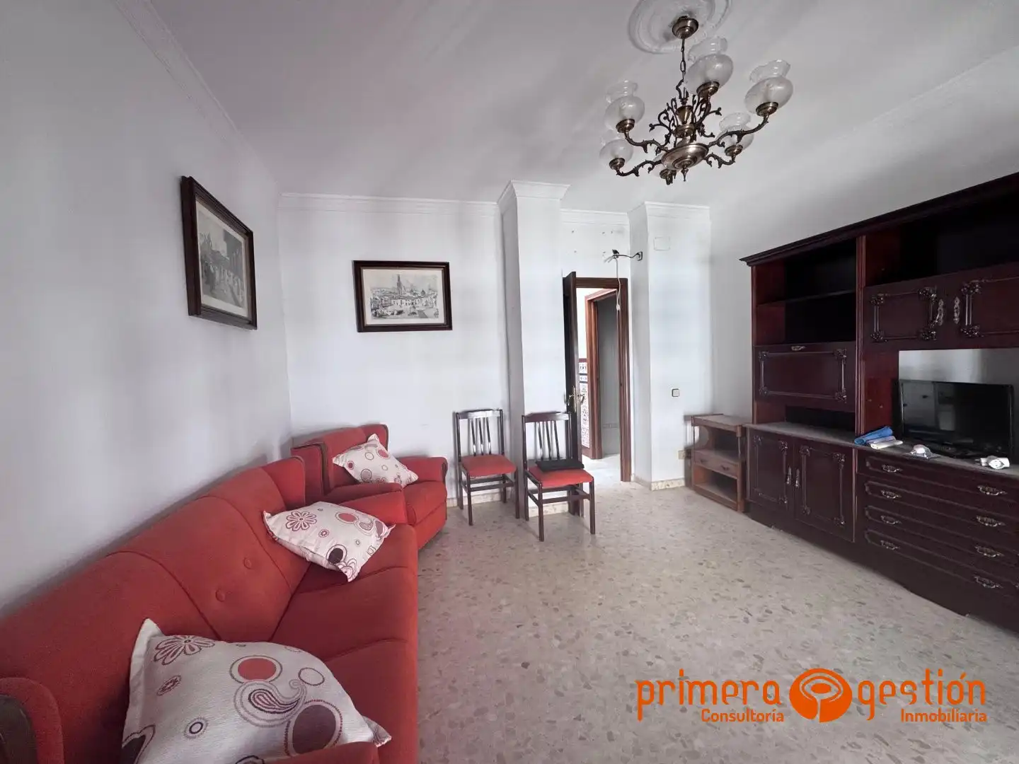 Sala d'estar de Casa o xalet en venda en Carmona