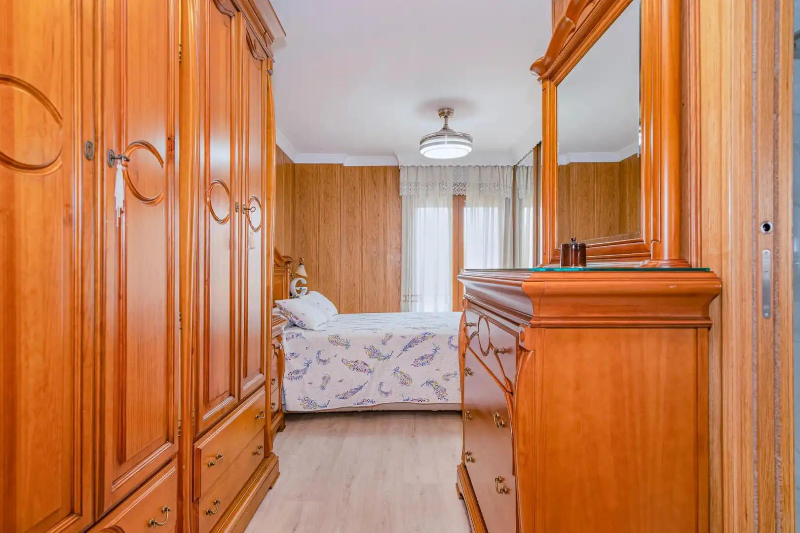 Schlafzimmer von Einfamilien-Reihenhaus zum Verkauf in Vegas del Genil mit Klimaanlage, Terrasse und Schwimmbad