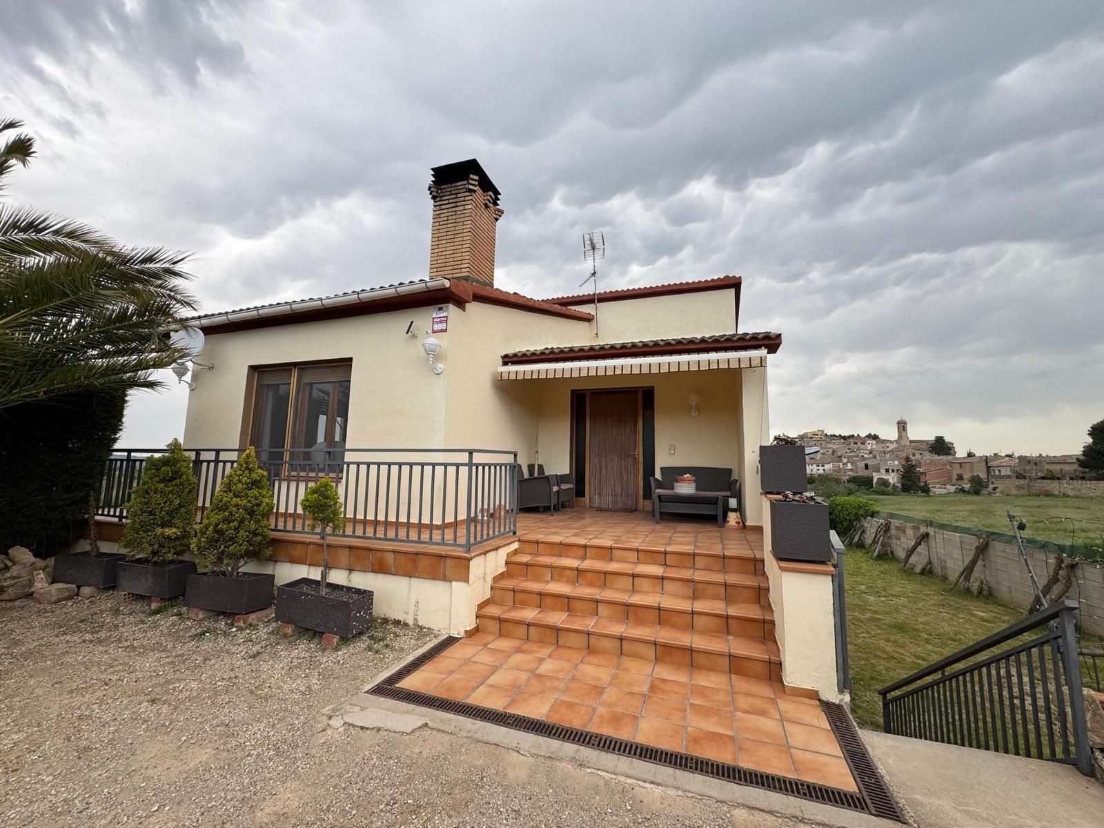 Vista exterior de Casa o xalet en venda en El Vilosell amb Aire condicionat, Calefacció i Jardí privat