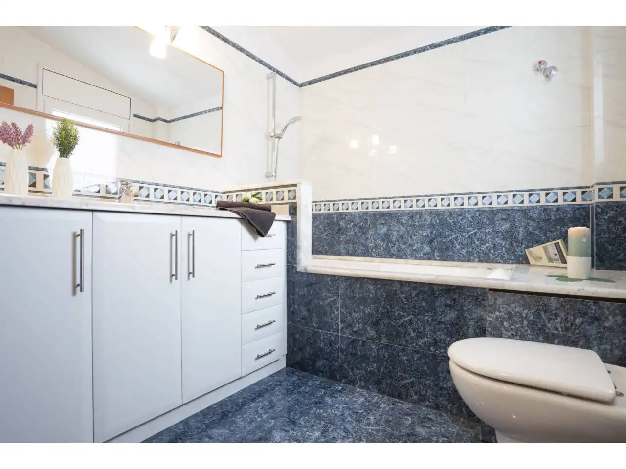 Baño de Casa o chalet de alquiler en Quart con Aire acondicionado, Calefacción y Jardín privado