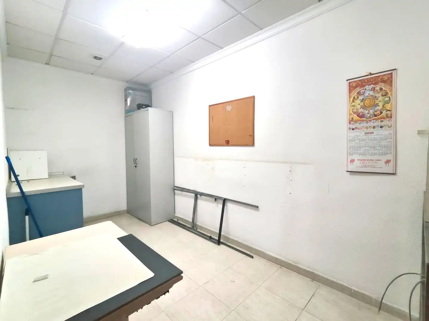 Local en venta en Marbella con Aire acondicionado, Parquet y Alarma