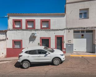 Vista exterior de Pis en venda en La Zarza (Badajoz)