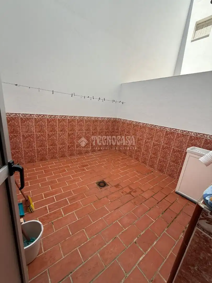 Badezimmer von Wohnung zum Verkauf in Alcolea del Río mit Klimaanlage