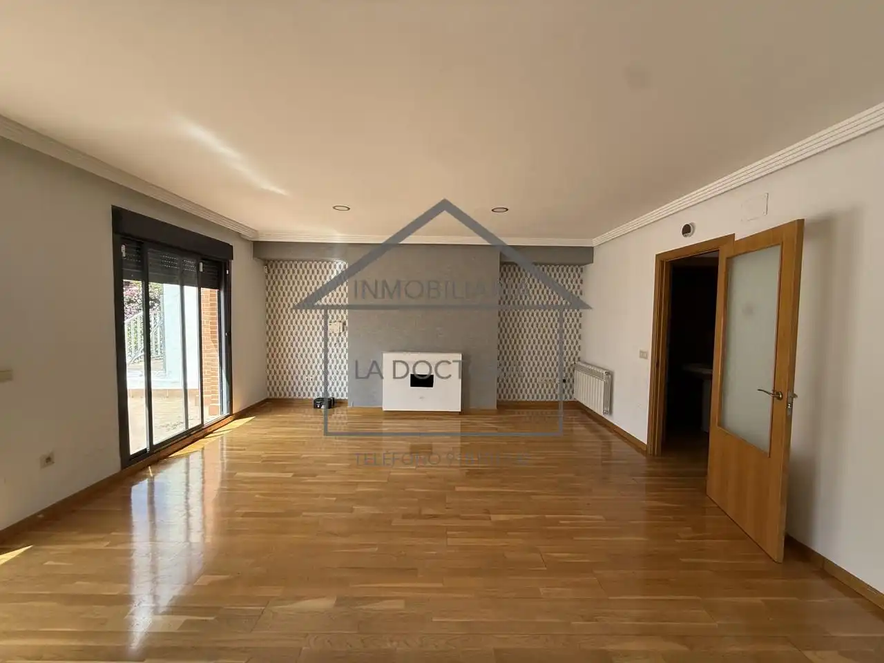 Sala de estar de Casa adosada en venta en Navalcarnero con Calefacción, Jardín privado y Terraza