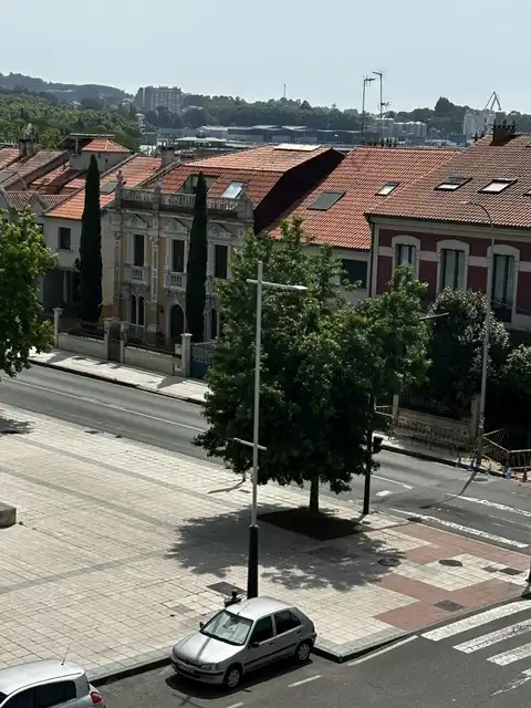 Vista exterior de Piso en venta en Vilagarcía de Arousa con Parquet, Trastero y Amueblado