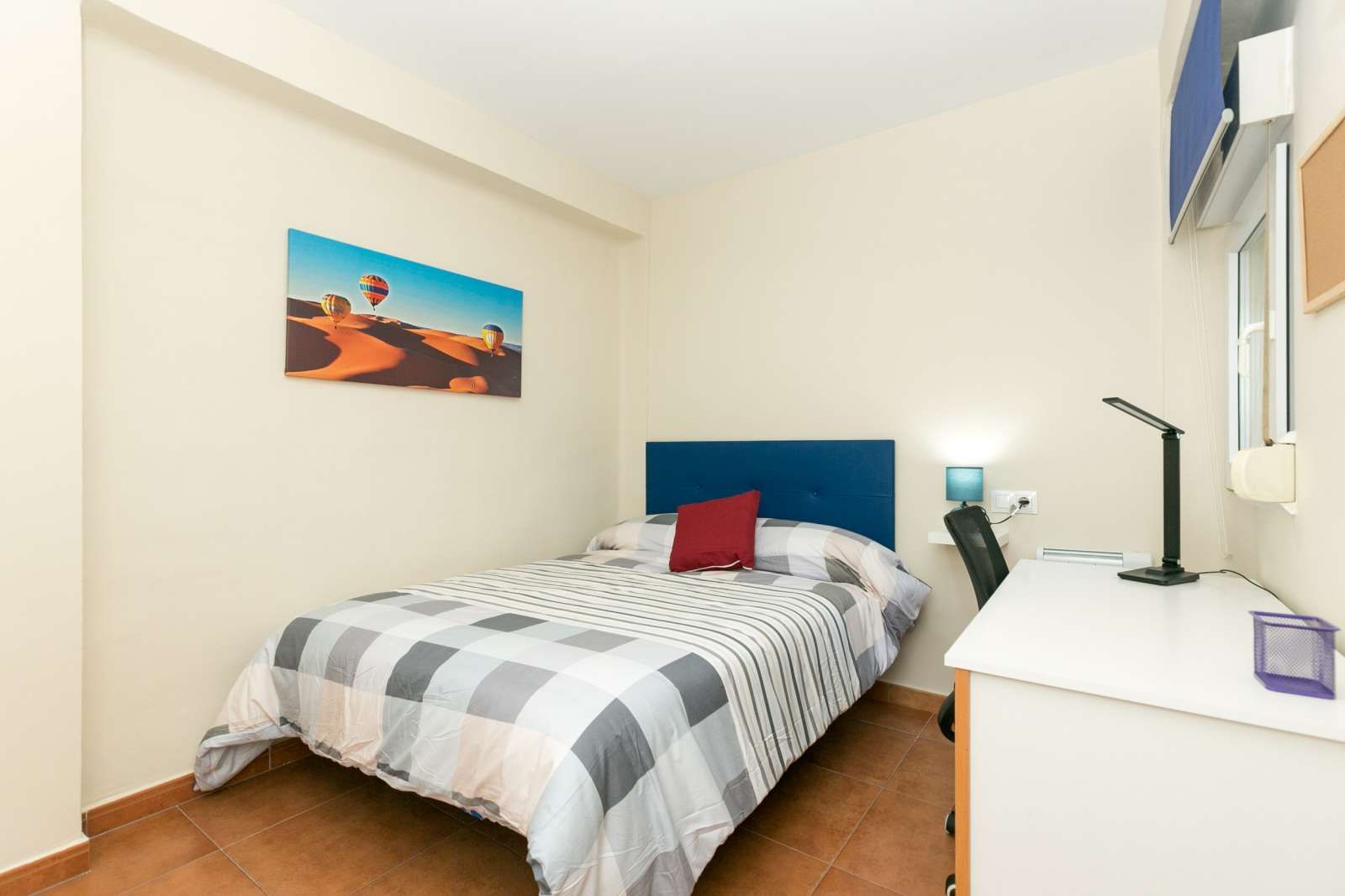 Flat to share in Angustias - Chana - Encina