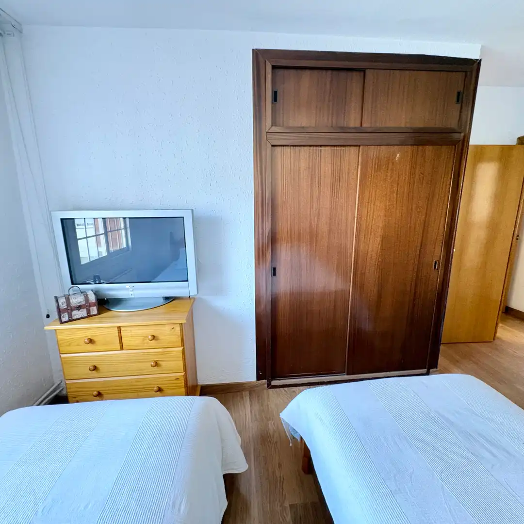 Bedroom of Flat for sale in Sant Boi de Llobregat  with Air Conditioner, Heating and Furnished