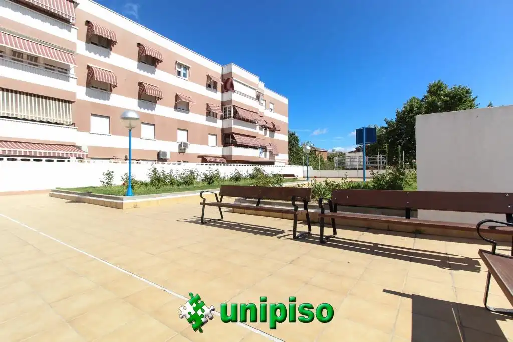 Vista exterior de Piso en venta en Leganés con Aire acondicionado, Calefacción y Terraza