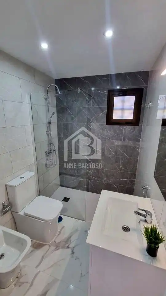 Bany de Pis de lloguer en Adeje