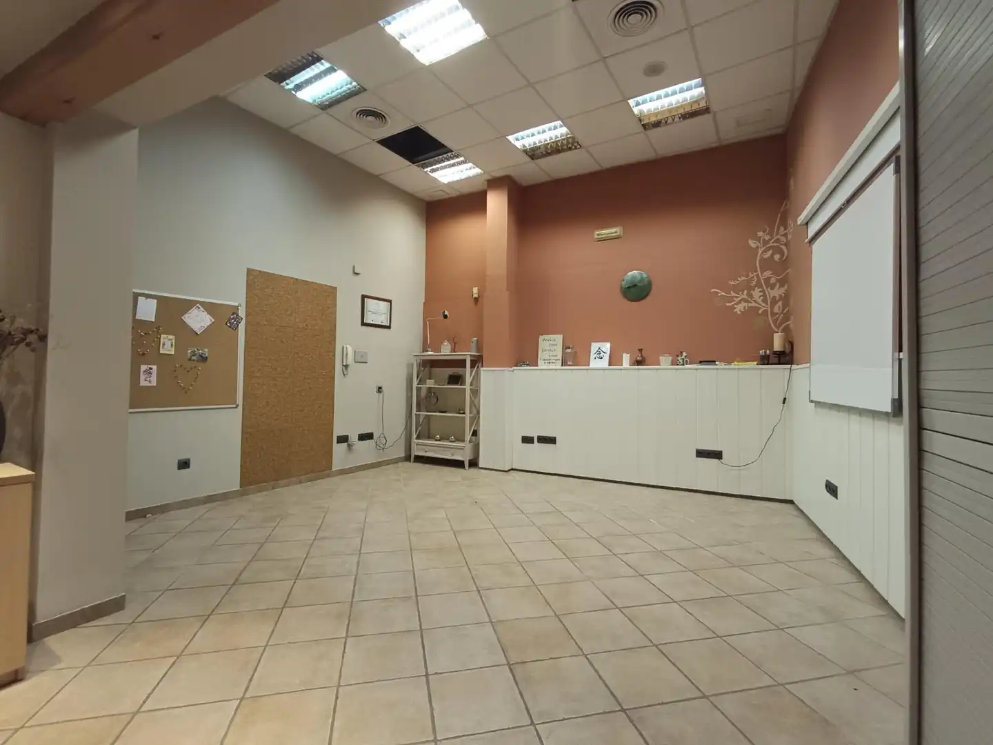Local comercial en venda a Centro, imagen 2