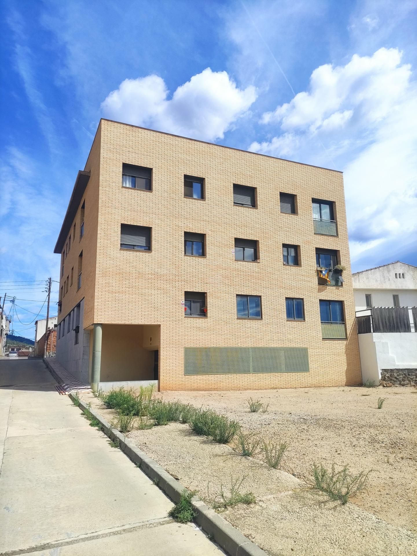 Vista exterior de Pis en venda en Riudecanyes amb Calefacció i Balcó