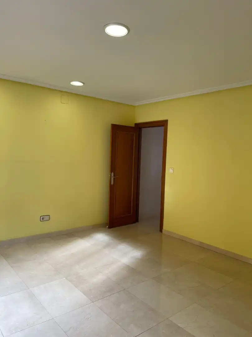 Dormitori de Casa o xalet en venda en Plasencia amb Aire condicionat, Calefacció i Jardí privat