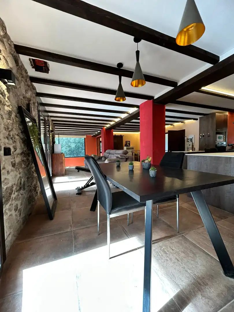 Menjador de Casa o xalet en venda en Sant Aniol de Finestres amb Aire condicionat, Calefacció i Jardí privat