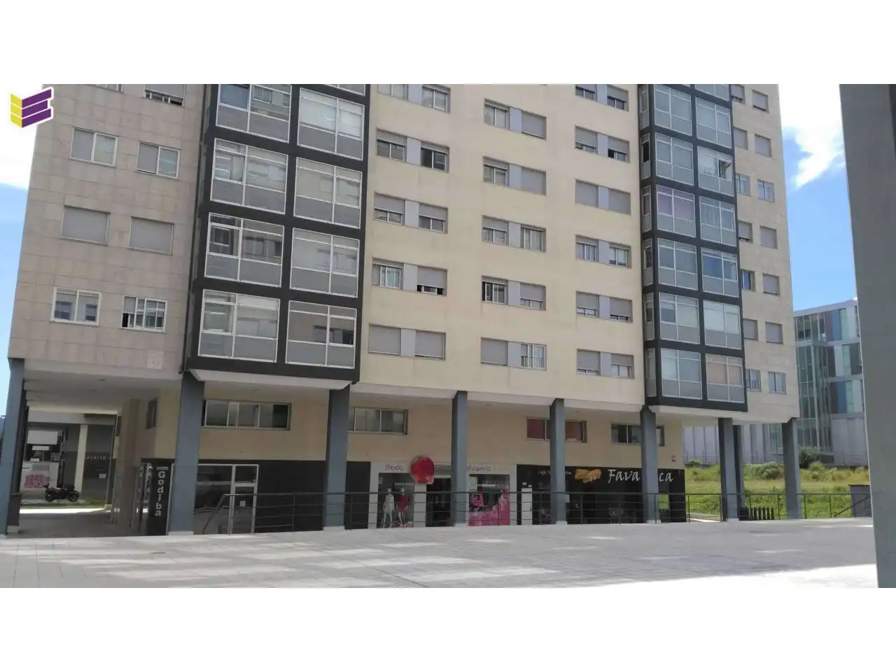 Exterior view of Office for sale in Navia