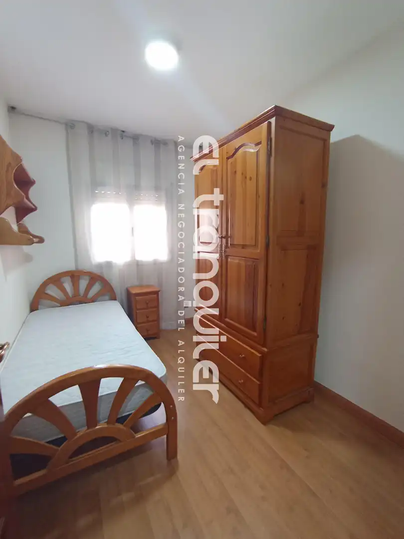 Schlafzimmer von Wohnung zum Verkauf in Alcorcón mit Terrasse, Möbliert und Waschmaschine