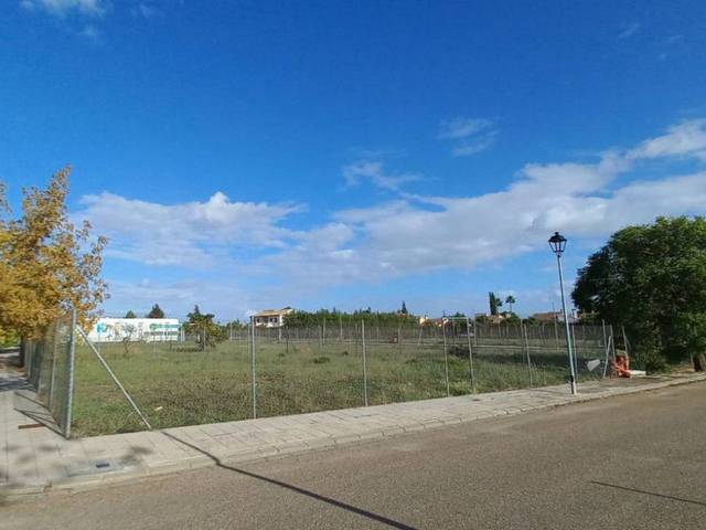 Terreno residencial en Venta en Calle Zafairon, 11 en Palomares del Río