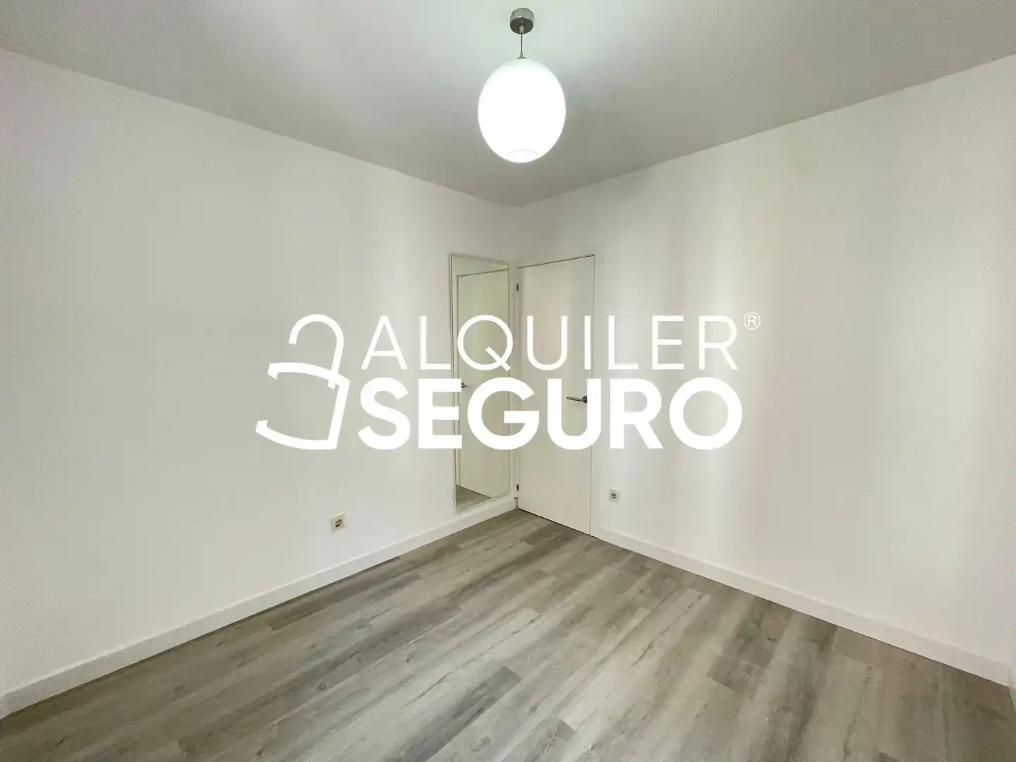 Habitación de Piso de alquiler en Madrid con Calefacción y Terraza