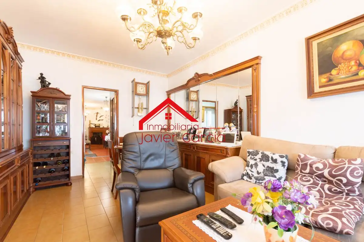 Sala de estar de Dúplex en venta en Villafranca de los Barros con Aire acondicionado, Calefacción y Terraza