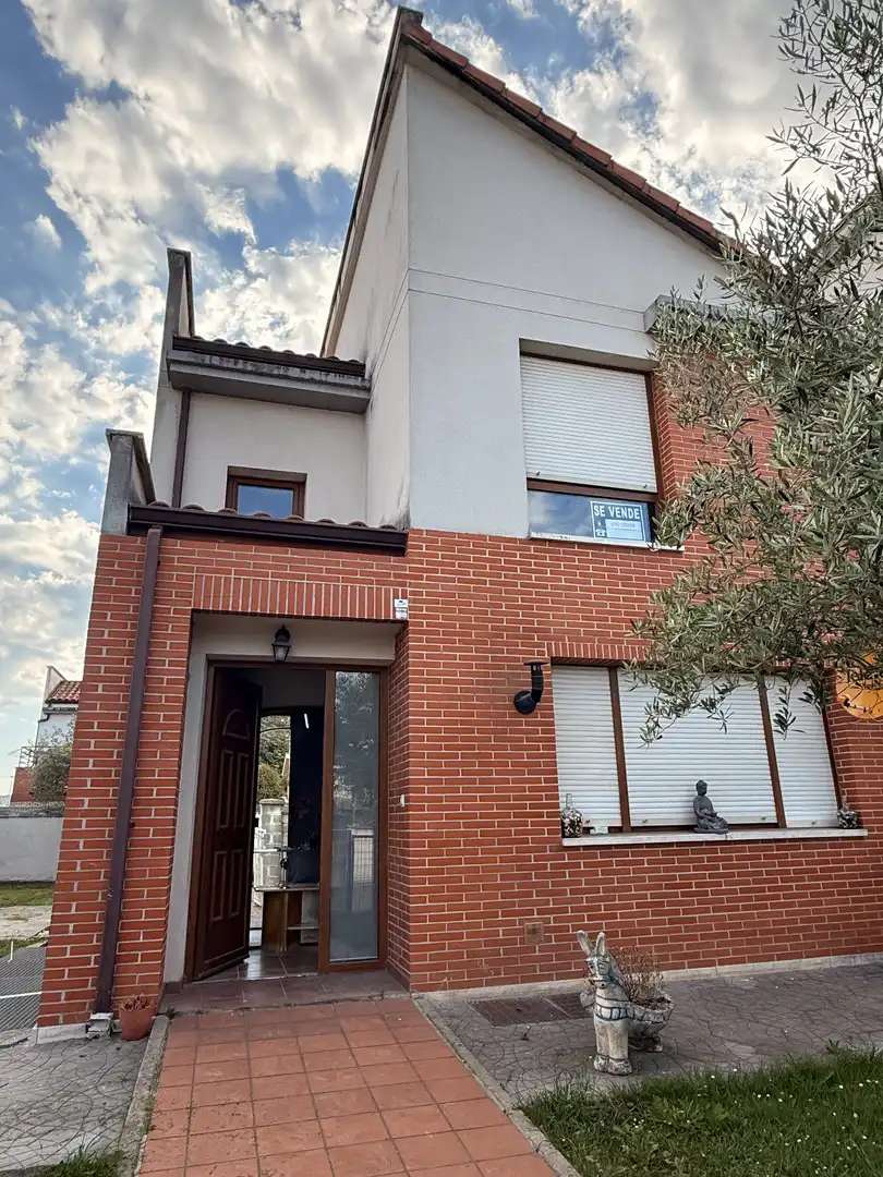 Exterior view of Houses for sale in Polanco  with Terrace and Balcony