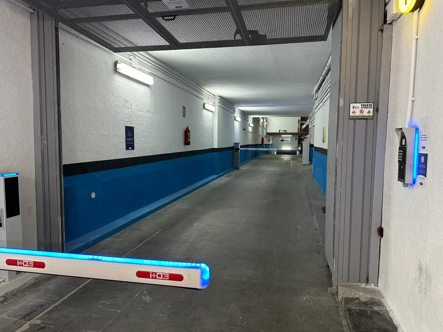 Einzelparkplatz zur Miete in Calle de Fernández de los Ríos 78, imagen 5