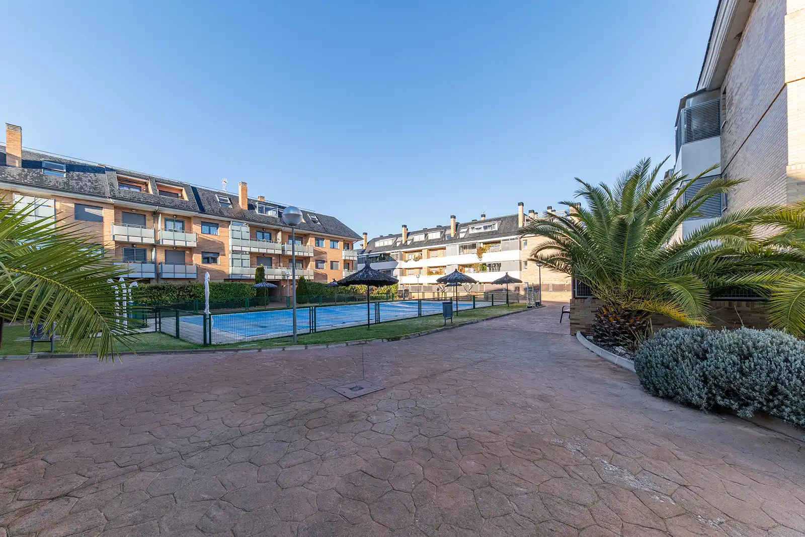 Piscina de Piso de alquiler en Las Rozas de Madrid con Aire acondicionado, Calefacción y Terraza
