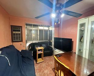 Sala d'estar de Pis en venda en  Sevilla Capital