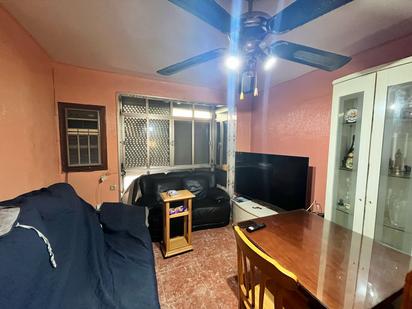 Sala d'estar de Pis en venda en  Sevilla Capital