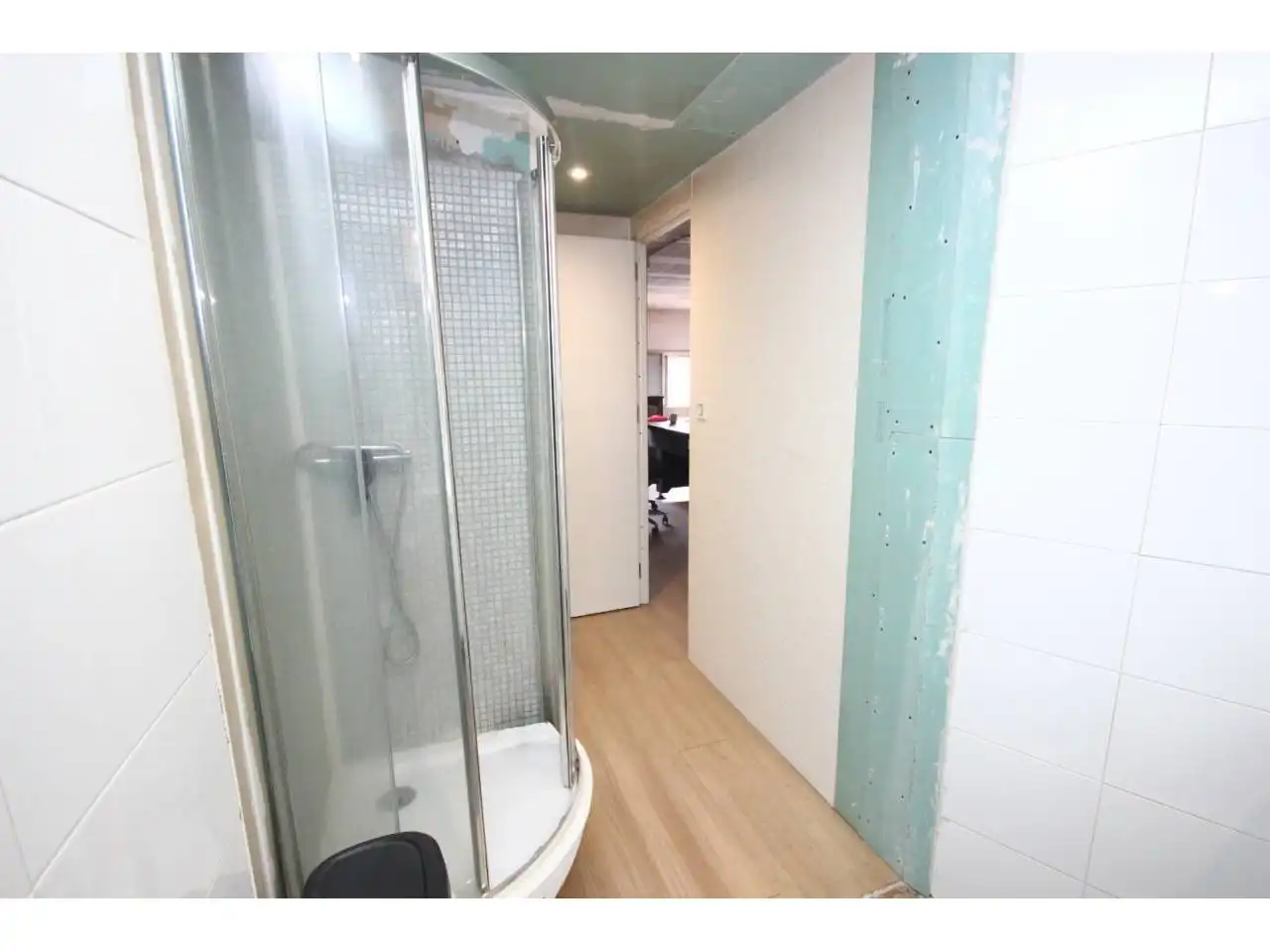 Industrial building to rent in Calle Gabiria, imagen 16