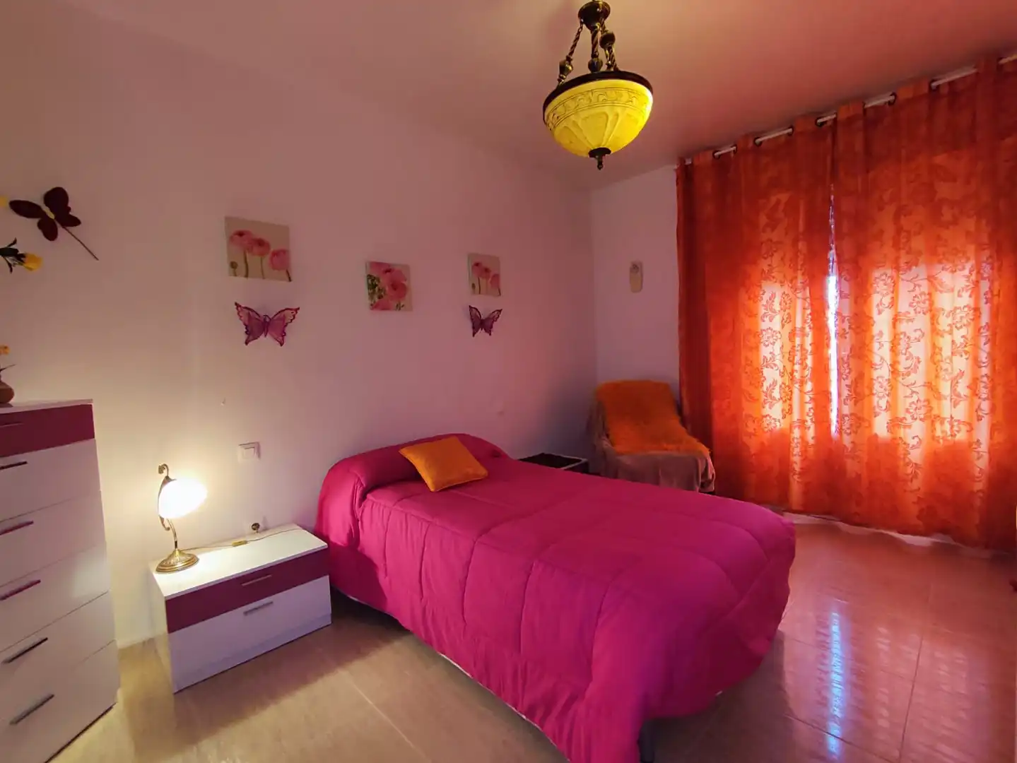 Dormitori de Casa o xalet en venda en Arenas de San Juan 