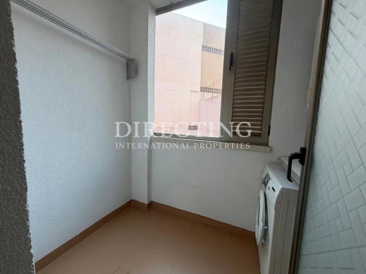 Vista exterior de Piso de alquiler en Madrid con Aire acondicionado y Calefacción